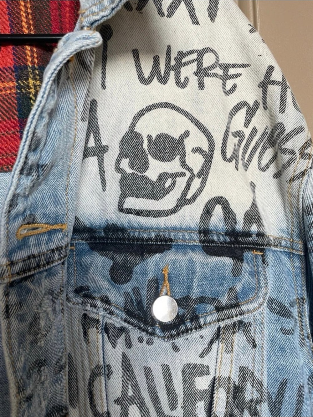 Guess Vintage Men’s Light Blue All Over Graffiti Oversized Denim Jacket Sz XXL - Picture 6 of 15